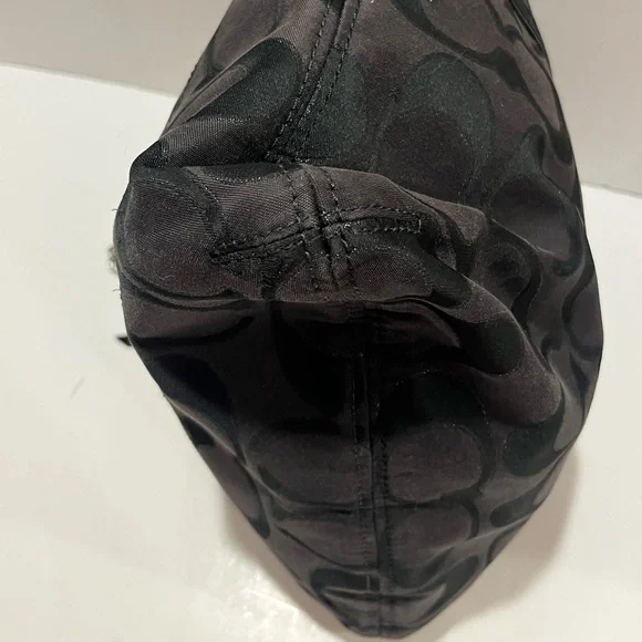 Coach Poppy Signature Logo Canvas Shoulder Bag - Picture 9 of 16